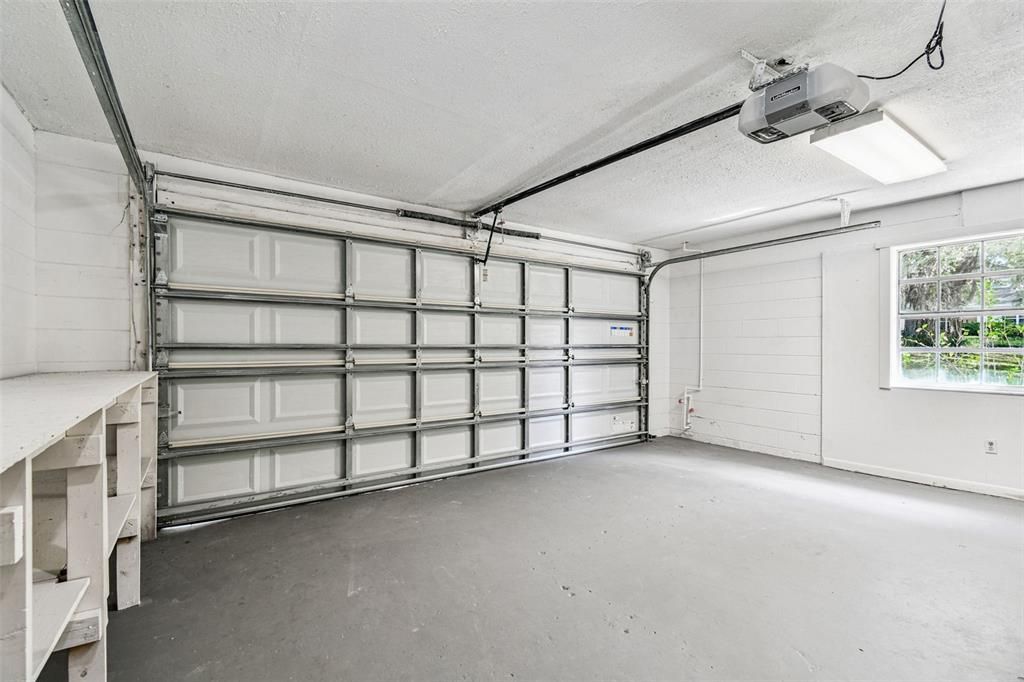 Под контрактом: $395,000 (3 спален, 2 ванн, 1752 Квадратных фут)