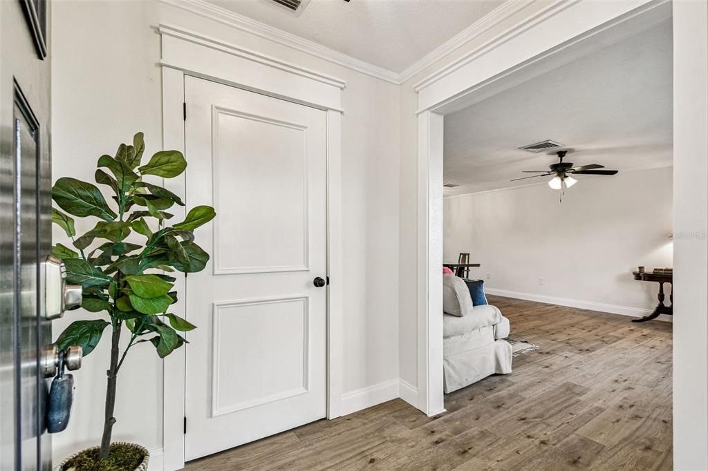 Под контрактом: $395,000 (3 спален, 2 ванн, 1752 Квадратных фут)