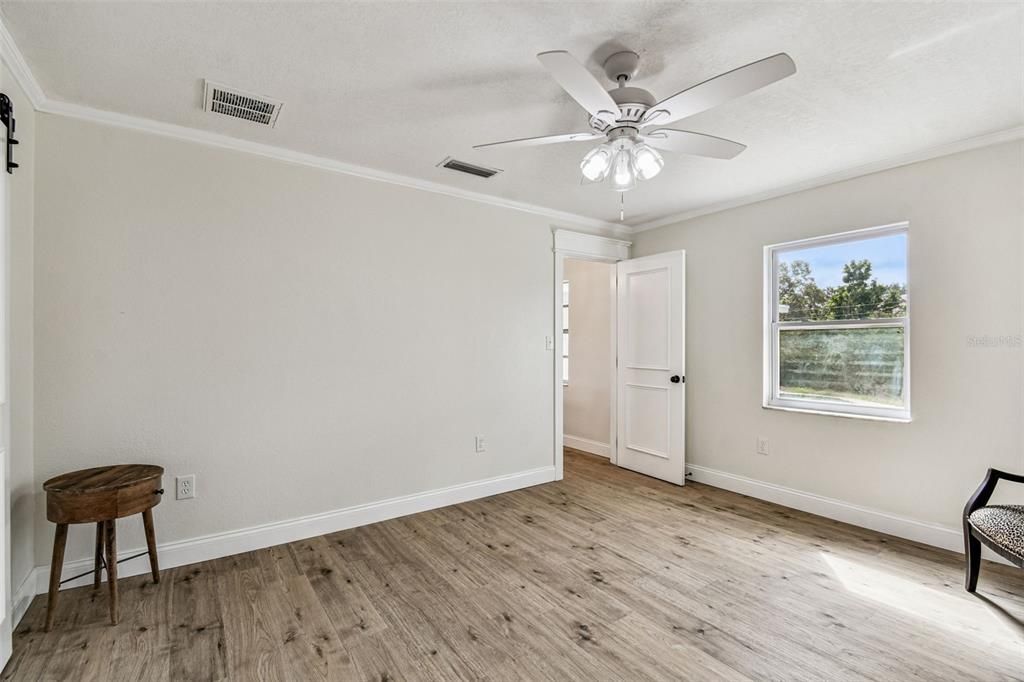 Под контрактом: $395,000 (3 спален, 2 ванн, 1752 Квадратных фут)