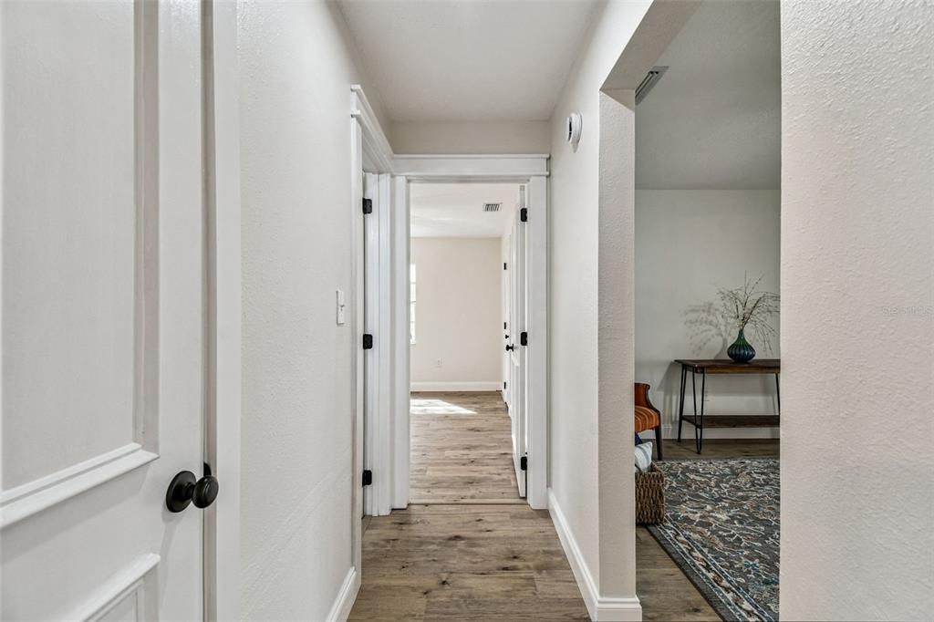 Под контрактом: $395,000 (3 спален, 2 ванн, 1752 Квадратных фут)