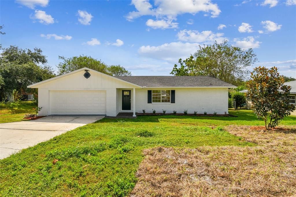 Под контрактом: $395,000 (3 спален, 2 ванн, 1752 Квадратных фут)