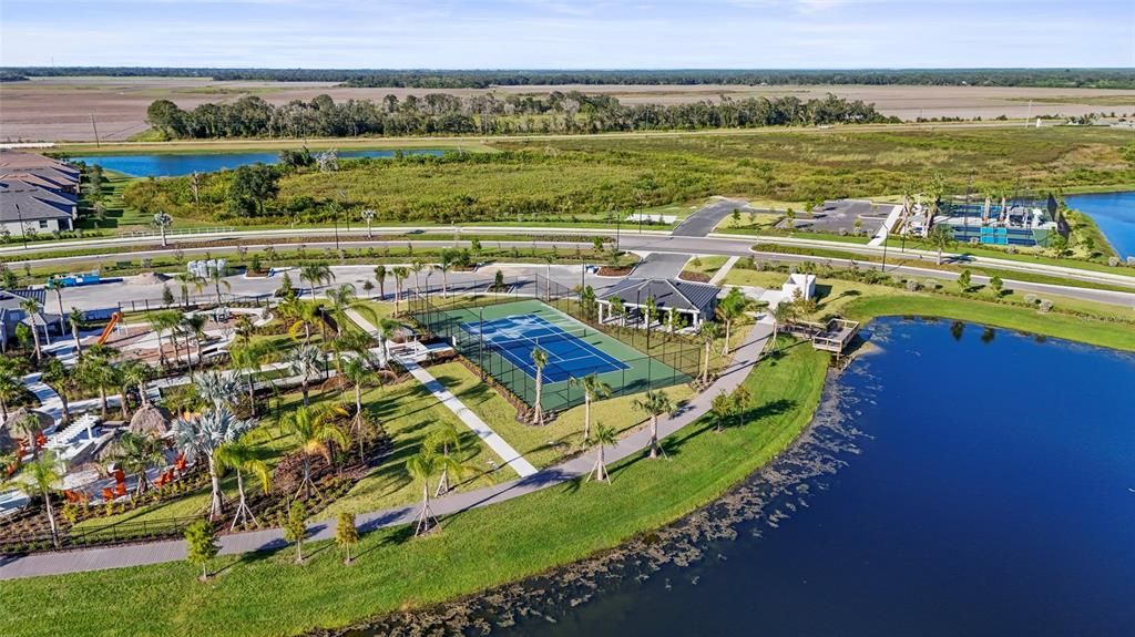 待售: $499,000 (2 贝兹, 2 浴室, 2218 平方英尺)