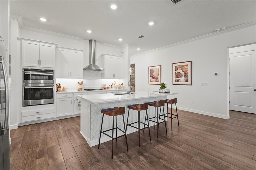 待售: $499,000 (2 贝兹, 2 浴室, 2218 平方英尺)