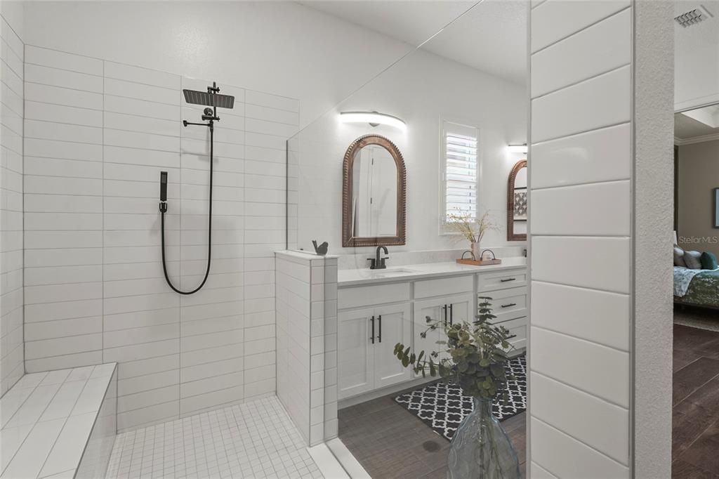 待售: $499,000 (2 贝兹, 2 浴室, 2218 平方英尺)