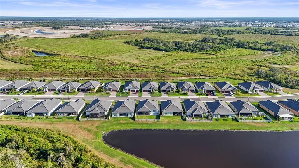 待售: $499,000 (2 贝兹, 2 浴室, 2218 平方英尺)