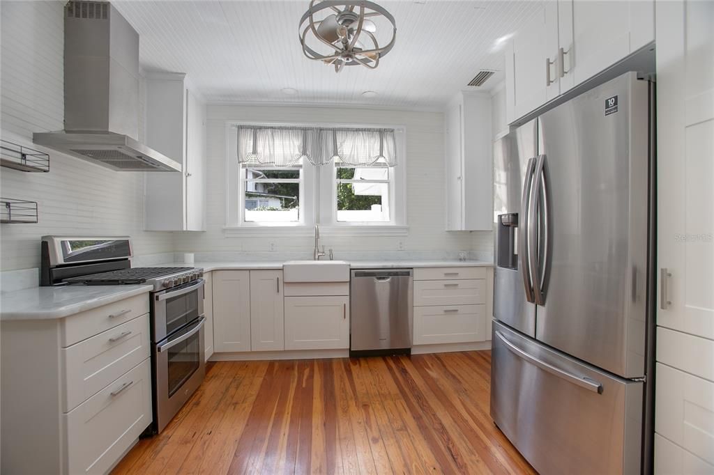 В аренду: $2,100 (3 спален, 2 ванн, 1660 Квадратных фут)