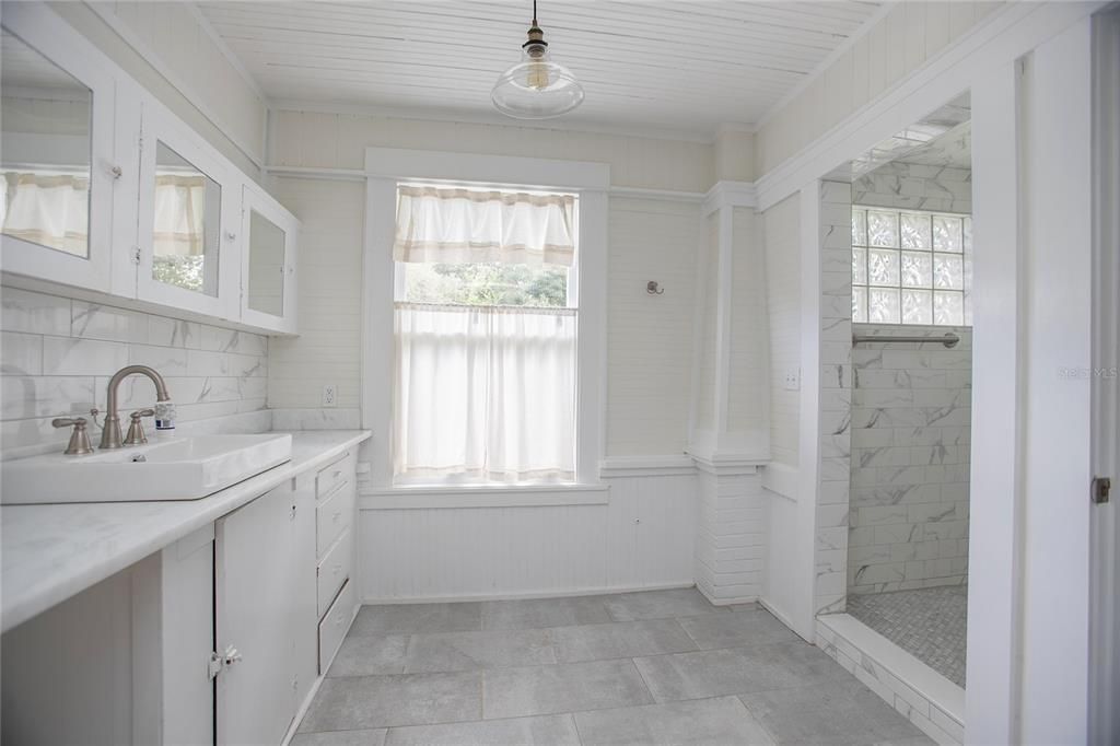 В аренду: $2,100 (3 спален, 2 ванн, 1660 Квадратных фут)