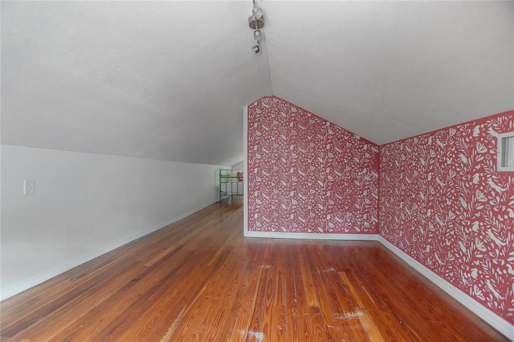 В аренду: $2,100 (3 спален, 2 ванн, 1660 Квадратных фут)