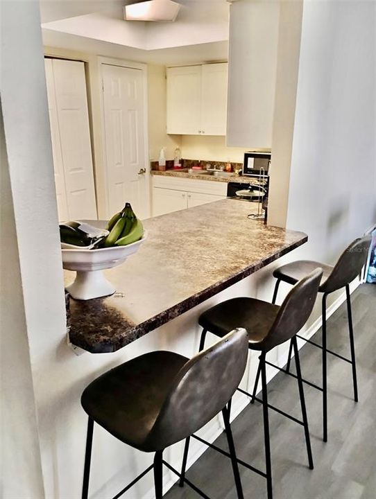 待售: $174,900 (2 贝兹, 2 浴室, 905 平方英尺)