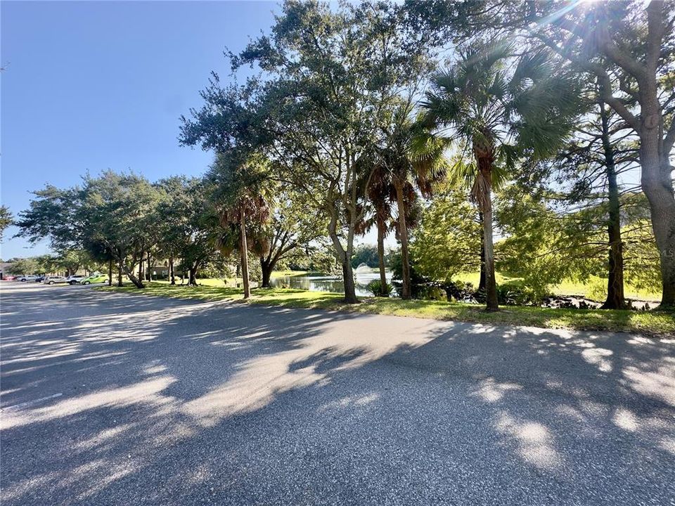 待售: $174,900 (2 贝兹, 2 浴室, 905 平方英尺)