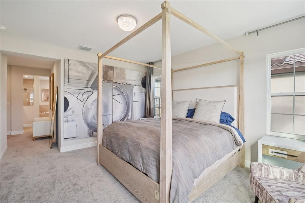 For Sale: $744,000 (5 beds, 4 baths, 3518 Square Feet)