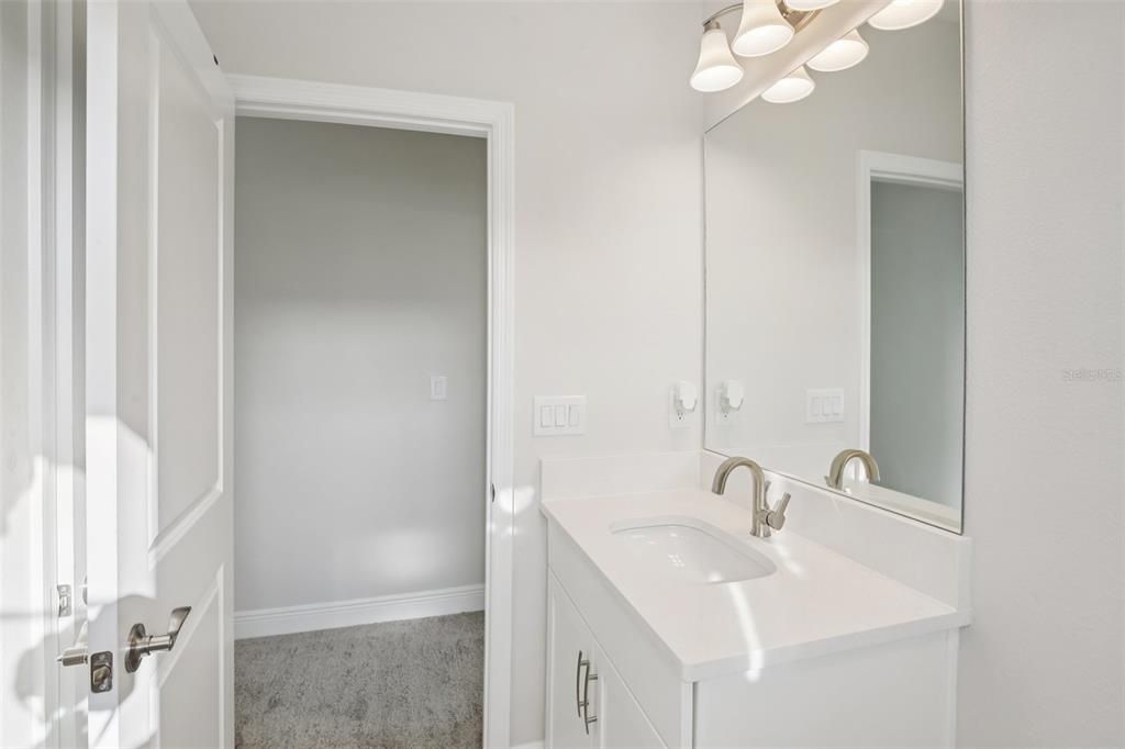 For Sale: $744,000 (5 beds, 4 baths, 3518 Square Feet)