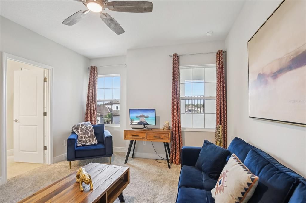 For Sale: $744,000 (5 beds, 4 baths, 3518 Square Feet)