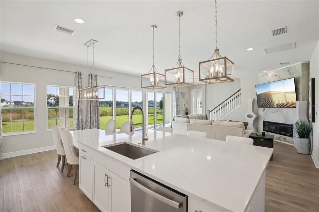 For Sale: $744,000 (5 beds, 4 baths, 3518 Square Feet)