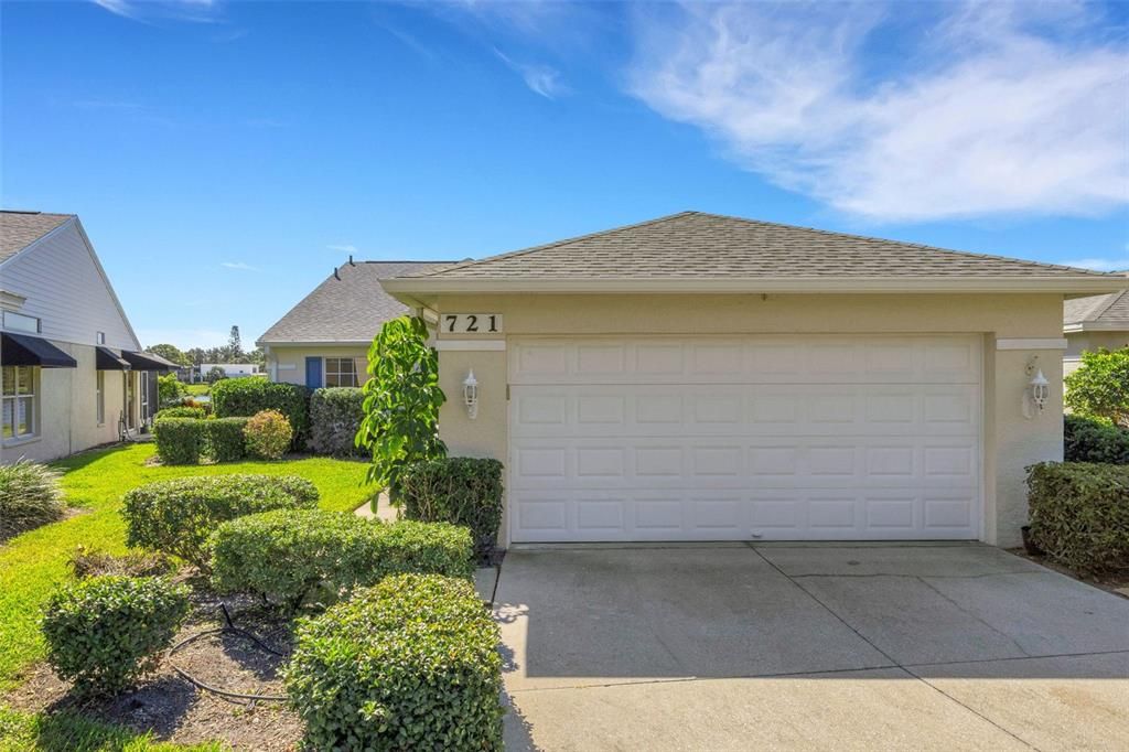 For Sale: $399,900 (2 beds, 2 baths, 1473 Square Feet)