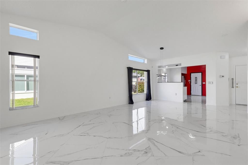 For Sale: $399,900 (2 beds, 2 baths, 1473 Square Feet)