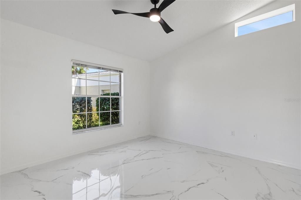 For Sale: $399,900 (2 beds, 2 baths, 1473 Square Feet)