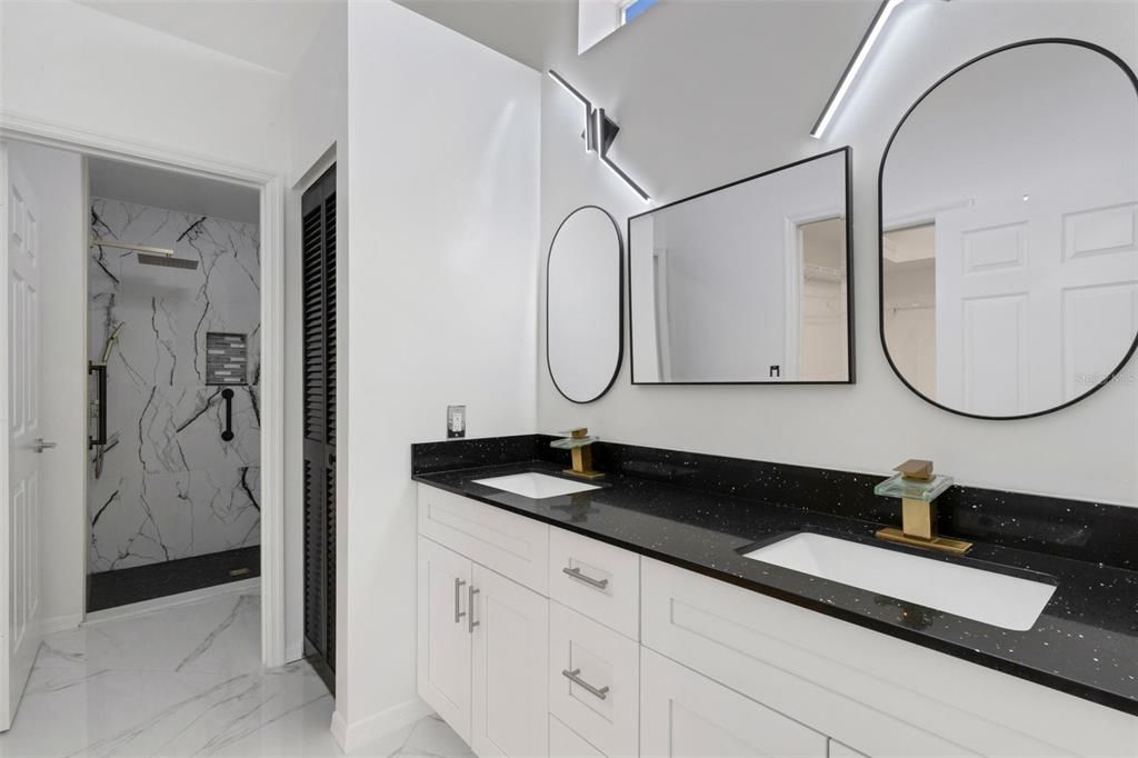 For Sale: $399,900 (2 beds, 2 baths, 1473 Square Feet)