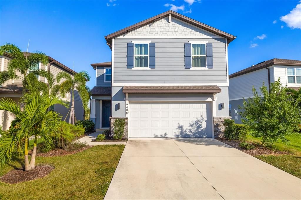 合同活跃: $438,000 (5 贝兹, 3 浴室, 2622 平方英尺)