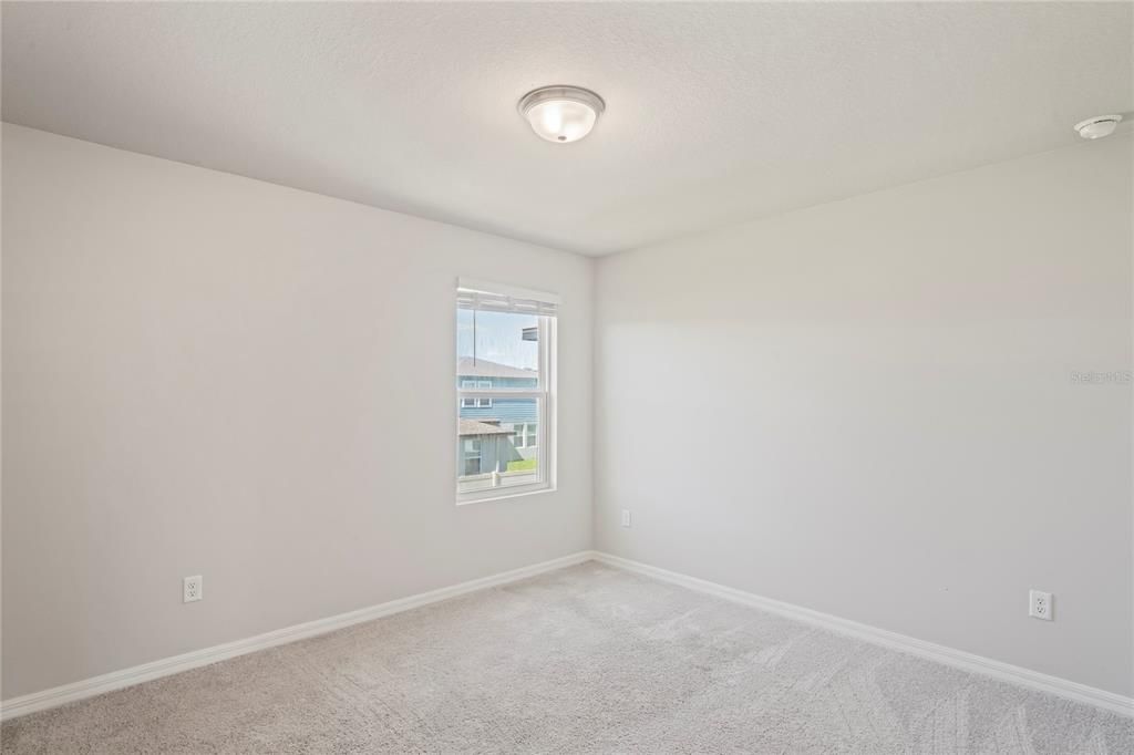 Active With Contract: $332,500 (3 beds, 2 baths, 1964 Square Feet)