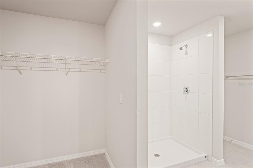 Active With Contract: $332,500 (3 beds, 2 baths, 1964 Square Feet)