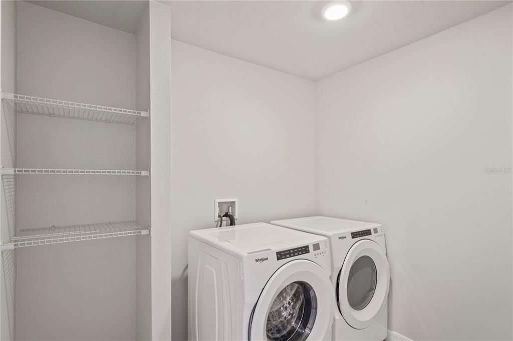 Active With Contract: $332,500 (3 beds, 2 baths, 1964 Square Feet)