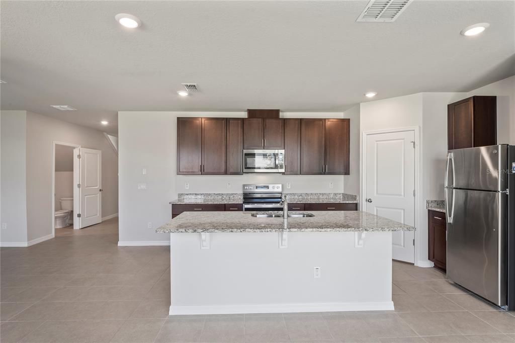 Active With Contract: $332,500 (3 beds, 2 baths, 1964 Square Feet)