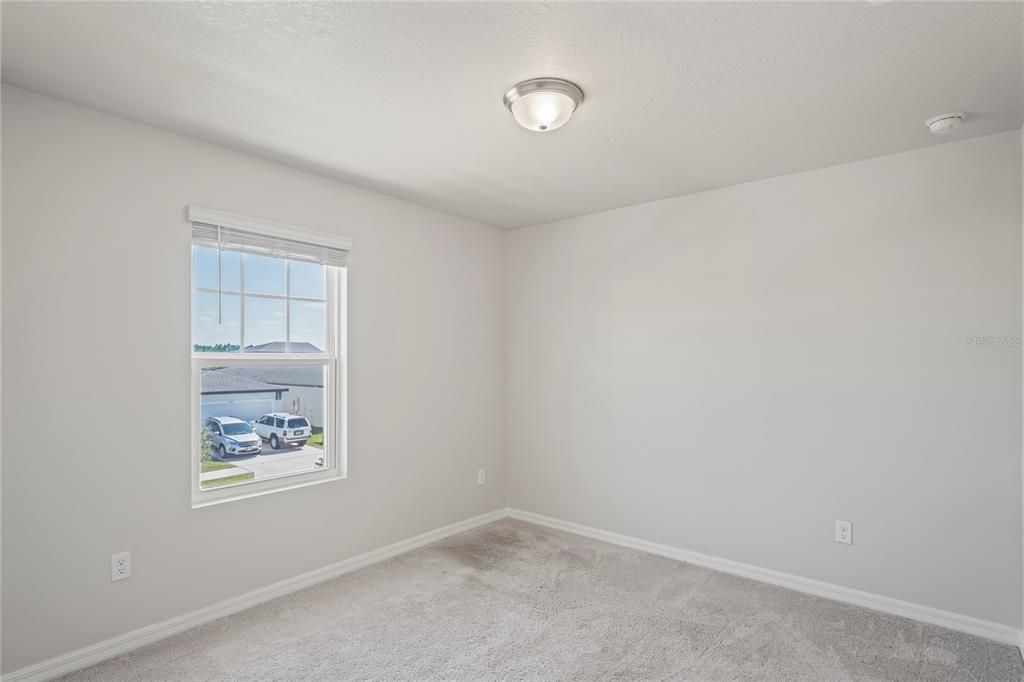 Active With Contract: $332,500 (3 beds, 2 baths, 1964 Square Feet)