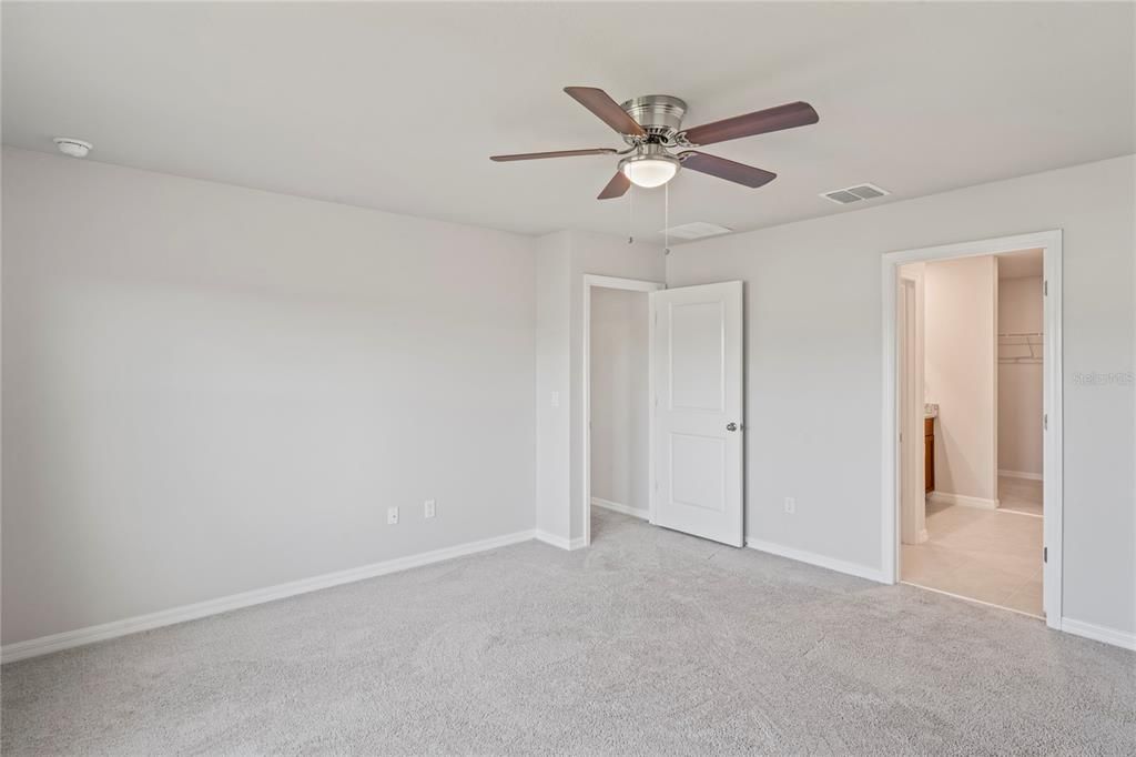 Active With Contract: $332,500 (3 beds, 2 baths, 1964 Square Feet)