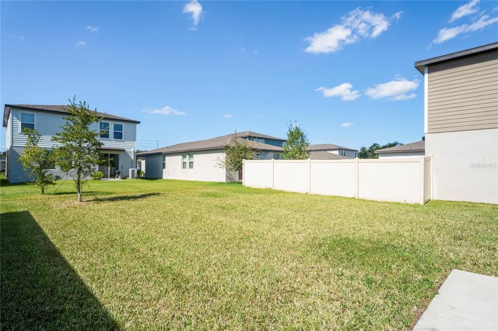 Active With Contract: $332,500 (3 beds, 2 baths, 1964 Square Feet)