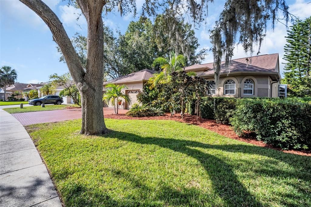 For Sale: $749,000 (4 beds, 3 baths, 2441 Square Feet)