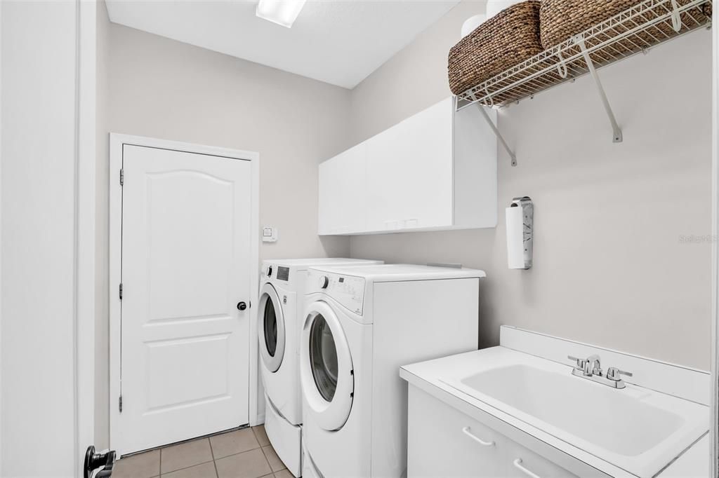 For Sale: $749,000 (4 beds, 3 baths, 2441 Square Feet)