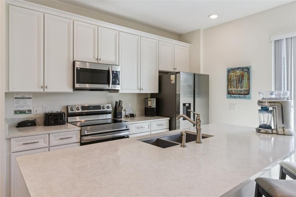 待售: $349,999 (3 贝兹, 3 浴室, 1545 平方英尺)