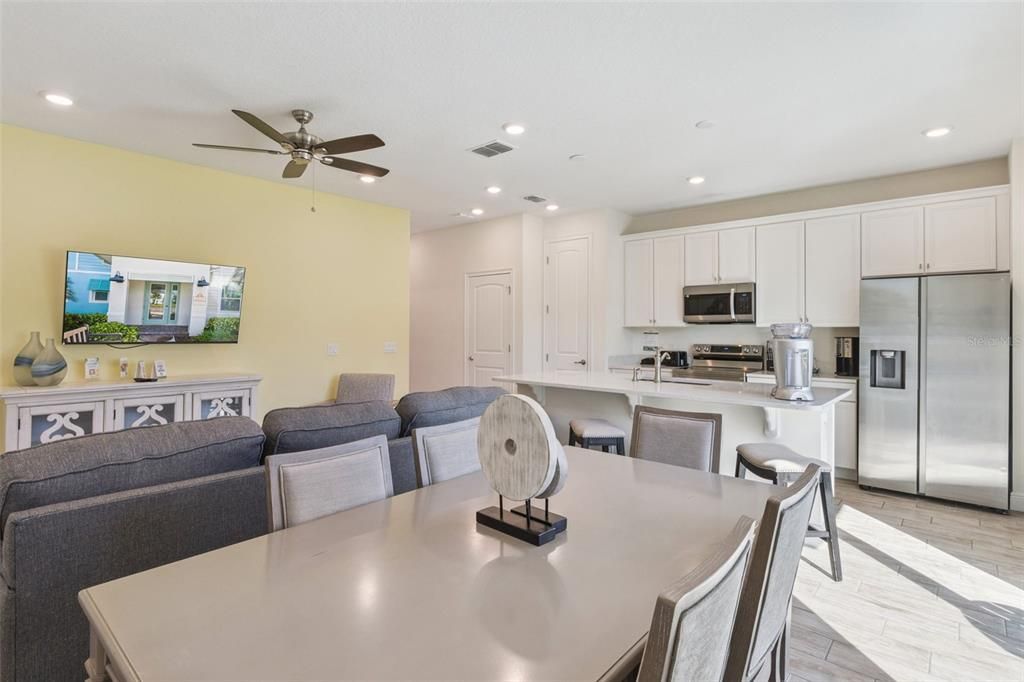 待售: $349,999 (3 贝兹, 3 浴室, 1545 平方英尺)