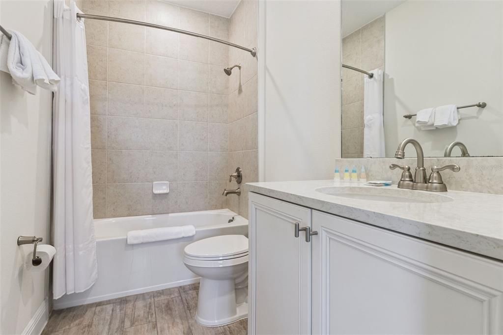 待售: $349,999 (3 贝兹, 3 浴室, 1545 平方英尺)