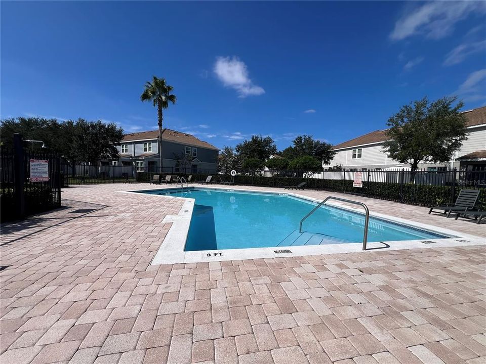 For Sale: $324,000 (3 beds, 2 baths, 1467 Square Feet)