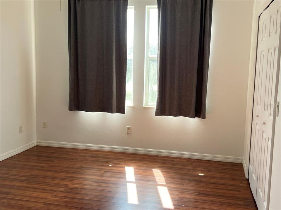 For Sale: $324,000 (3 beds, 2 baths, 1467 Square Feet)