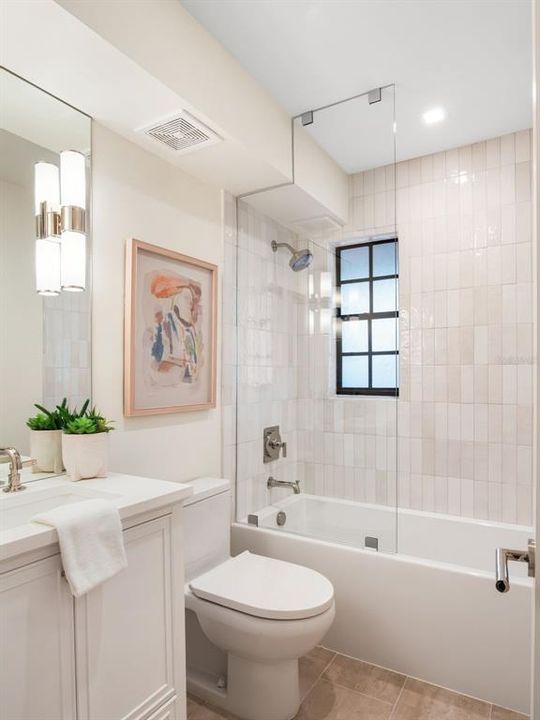 For Sale: $1,195,000 (2 beds, 2 baths, 1267 Square Feet)