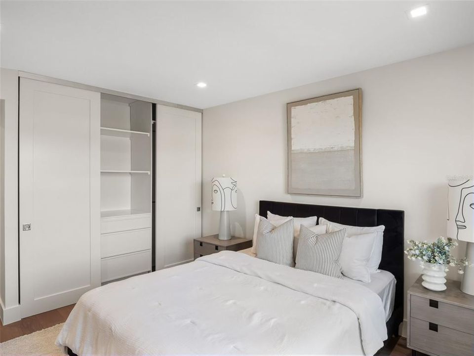 For Sale: $1,195,000 (2 beds, 2 baths, 1267 Square Feet)