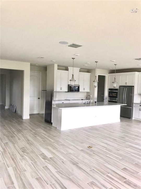 For Sale: $1,100,000 (4 beds, 3 baths, 3277 Square Feet)