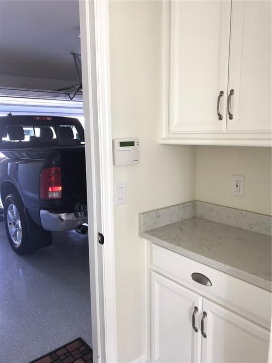 For Sale: $1,100,000 (4 beds, 3 baths, 3277 Square Feet)