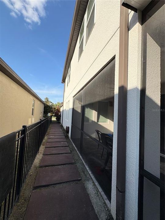 For Sale: $1,100,000 (4 beds, 3 baths, 3277 Square Feet)