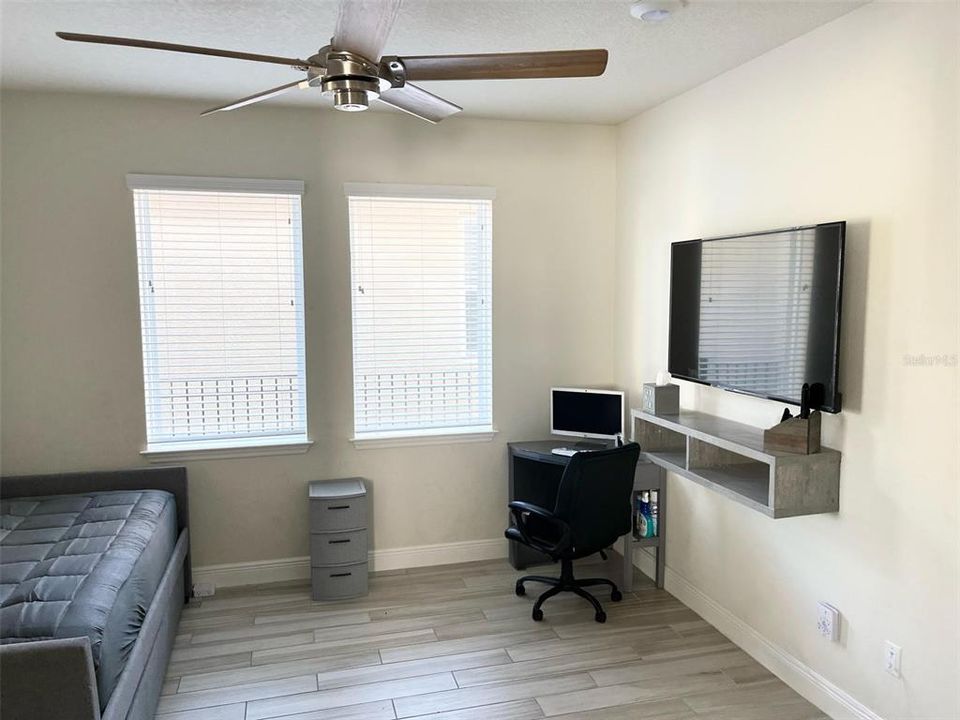 For Sale: $1,100,000 (4 beds, 3 baths, 3277 Square Feet)