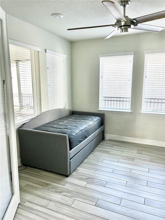 For Sale: $1,100,000 (4 beds, 3 baths, 3277 Square Feet)