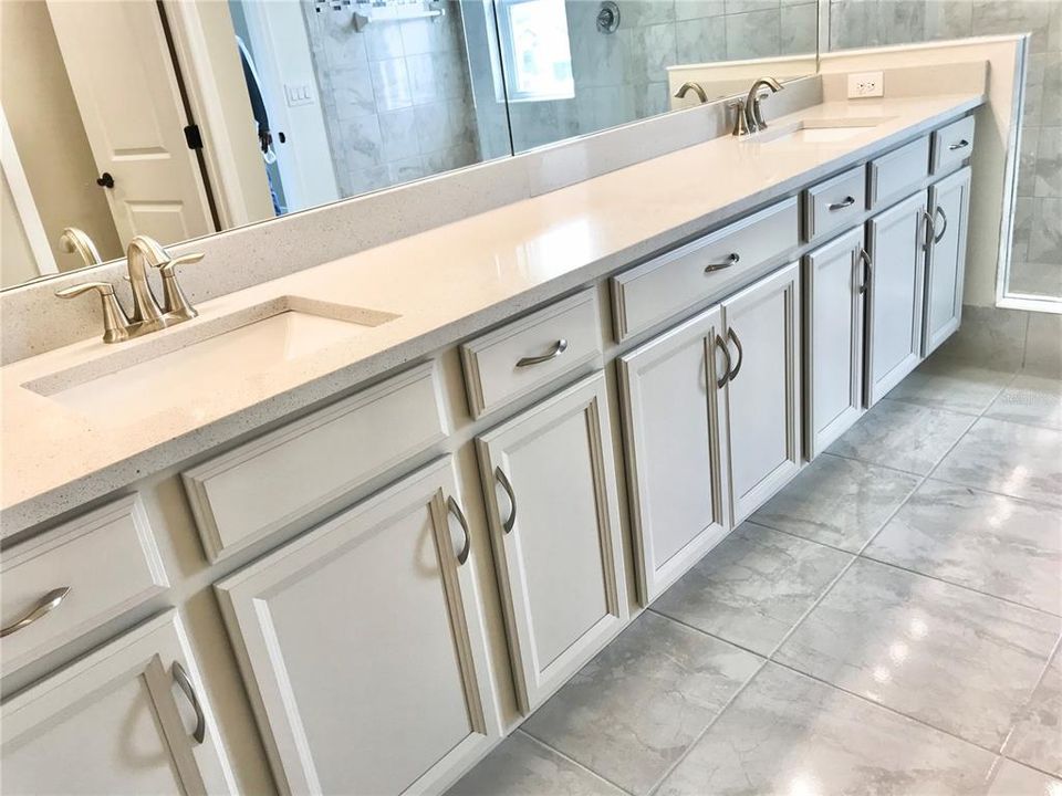 For Sale: $1,100,000 (4 beds, 3 baths, 3277 Square Feet)