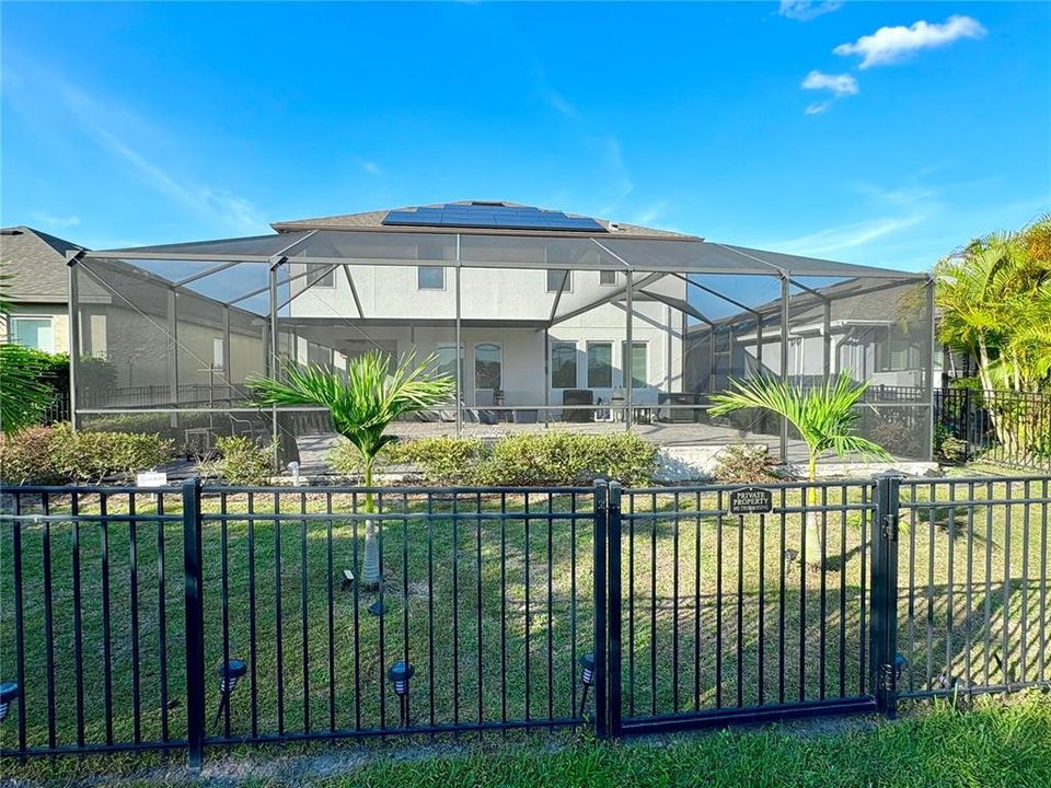 For Sale: $1,100,000 (4 beds, 3 baths, 3277 Square Feet)