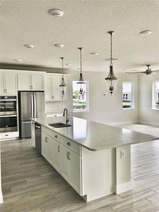 For Sale: $1,100,000 (4 beds, 3 baths, 3277 Square Feet)