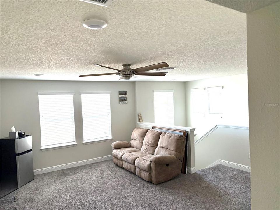 For Sale: $1,100,000 (4 beds, 3 baths, 3277 Square Feet)