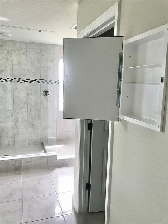 For Sale: $1,100,000 (4 beds, 3 baths, 3277 Square Feet)