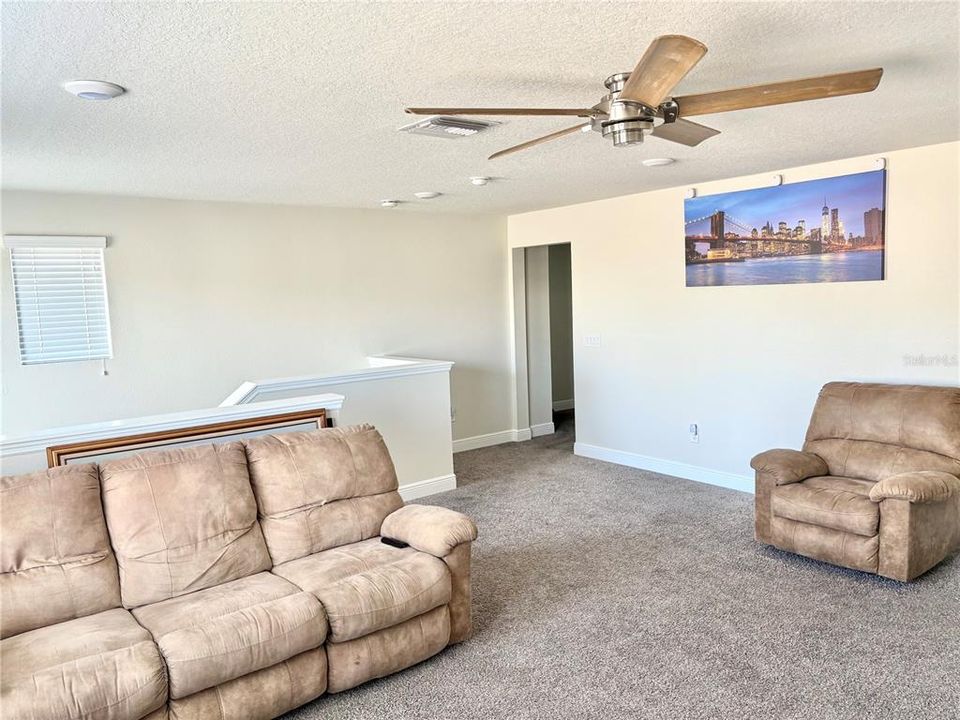 For Sale: $1,100,000 (4 beds, 3 baths, 3277 Square Feet)